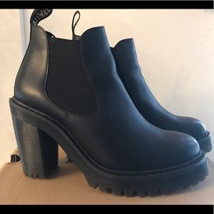 Dr. Martens Hurston Boot